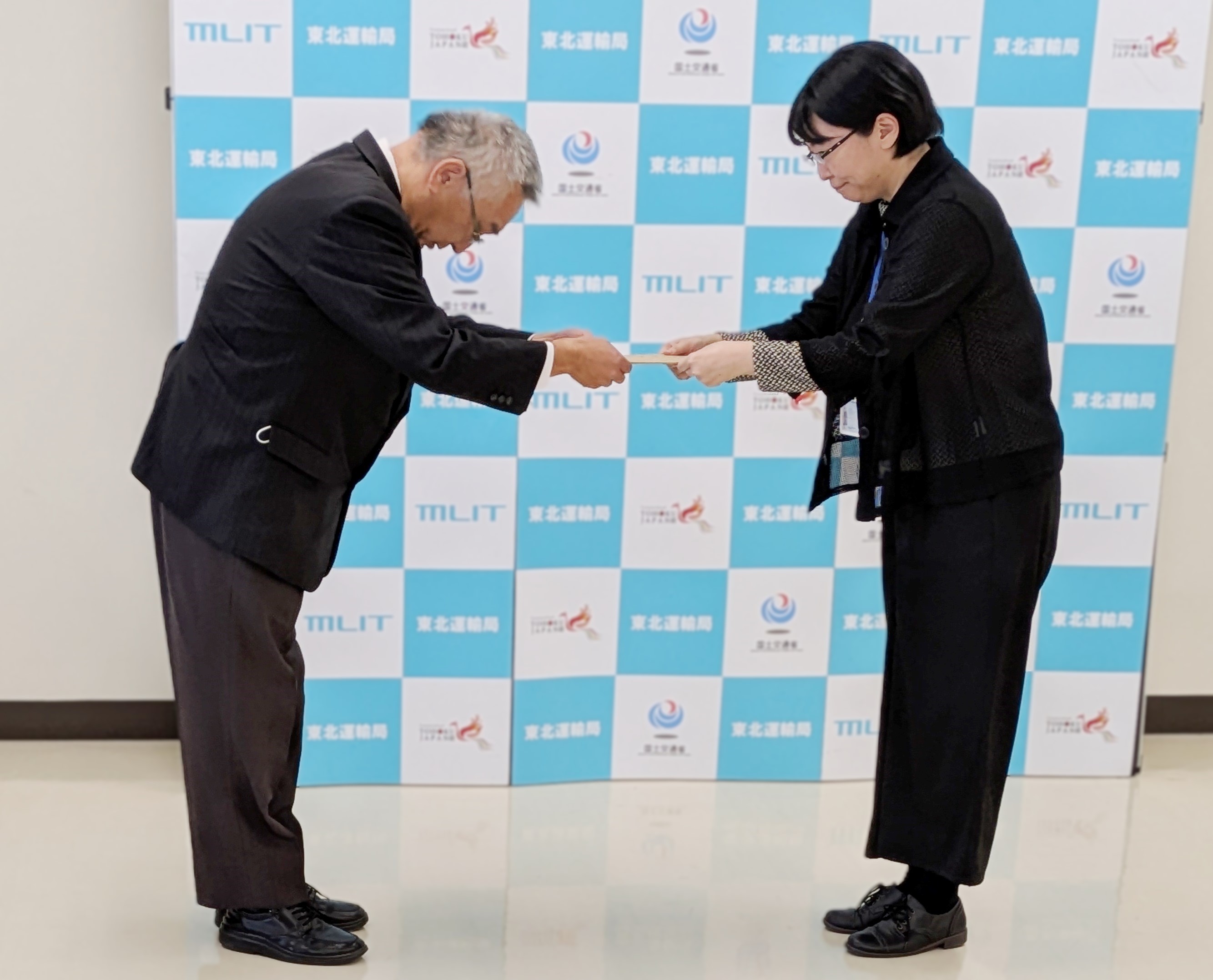 �v��������n���r�c�ψ����i���j��11��11���A�{��E���k�^�A��